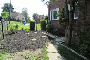 4814 Roberta Dr, Pittsburgh, PA 15236 - Photo 32