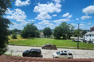 517 Hamilton Ave, Farrell, PA 16121 - Photo 16