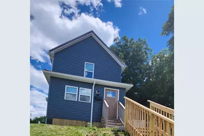 517 Hamilton Ave, Farrell, PA 16121 - Photo 1
