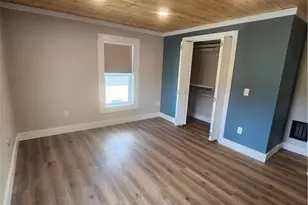 517 Hamilton Ave, Farrell, PA 16121 - Photo 18