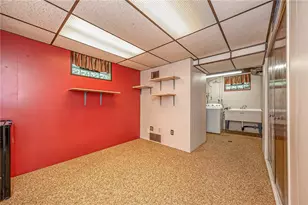 308 E Elmhurst, Banksville/Westwood, PA 15220 - Photo 24