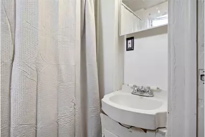 312 Campbell St, McKees Rocks, PA 15136 - Photo 14
