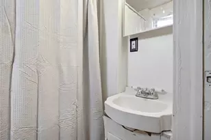 312 Campbell St, McKees Rocks, PA 15136 - Photo 14