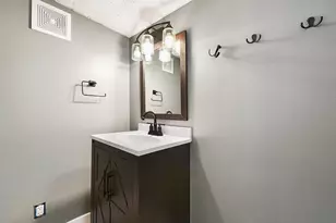 723 8th St, Irwin, PA 15642 - Photo 28