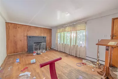 112 S 13th St, Jeannette, PA 15644 - Photo 14