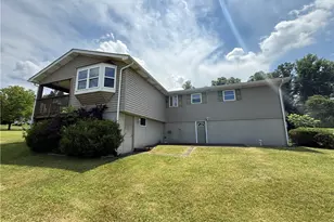 215 Furnace Ln, Saint Clair Township, PA 15944 - Photo 4