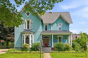 1121 Penn Ave, New Brighton, PA 15066 - Photo 2