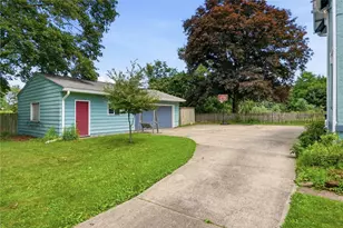 1121 Penn Ave, New Brighton, PA 15066 - Photo 34