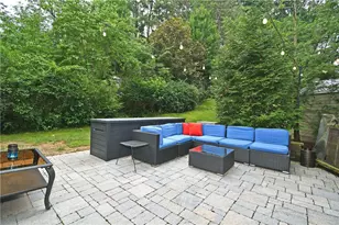 75 Iroquois Dr, Pittsburgh, PA 15228 - Photo 24