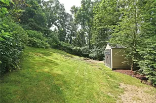 75 Iroquois Dr, Pittsburgh, PA 15228 - Photo 32