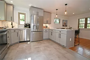 75 Iroquois Dr, Pittsburgh, PA 15228 - Photo 8
