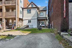 571 3rd St, Pitcairn, PA 15140 - Photo 8