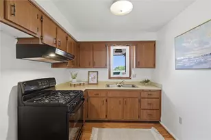 216 Mccartney Dr, Moon/Crescent Twp, PA 15108 - Photo 20
