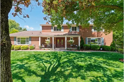 216 McCartney Dr, Moon/Crescent Twp, PA 15108 - Photo 2