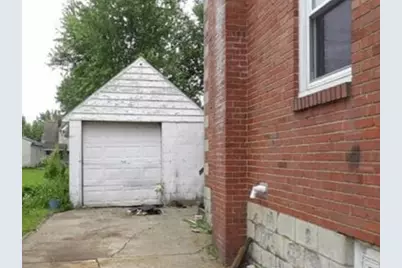 799 Wengler Ave, Sharon, PA 16146 - Photo 2