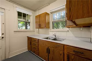 239 Barth Ave, Pittsburgh, PA 15228 - Photo 12