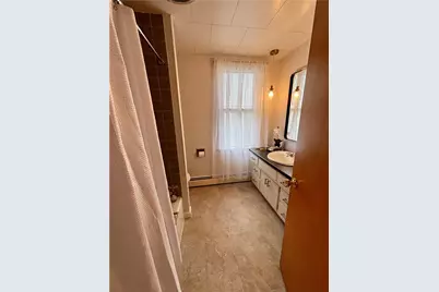 209 Crest Ave, Charleroi Boro, PA 15022 - Photo 10