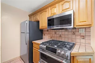 524 Brinwood Ave, Pittsburgh, PA 15227 - Photo 8