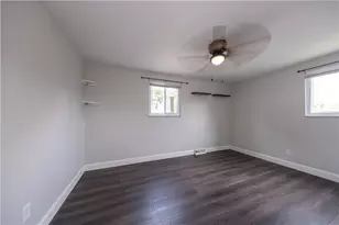 701 Millers Ln, Pittsburgh, PA 15239 - Photo 12