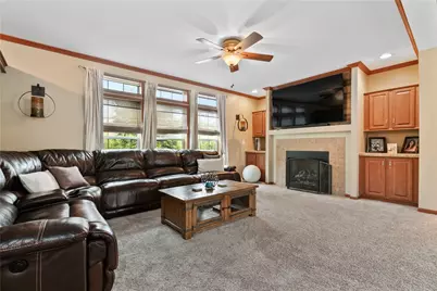 131 Helena St, West Mifflin, PA 15122 - Photo 4