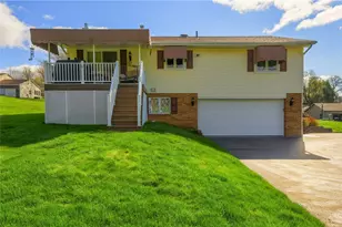 1123 Brookshire Dr, Shenango Township, PA 16101 - Photo 6