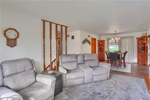 1123 Brookshire Dr, Shenango Township, PA 16101 - Photo 8