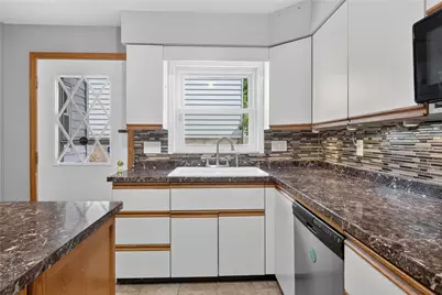 320 10th St, Pittsburgh, PA 15215 - Photo 12