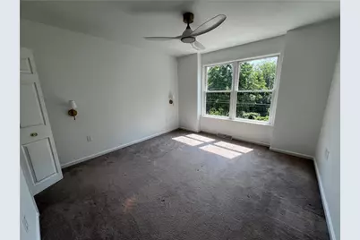 148 S Duane Dr, Pittsburgh, PA 15239 - Photo 26