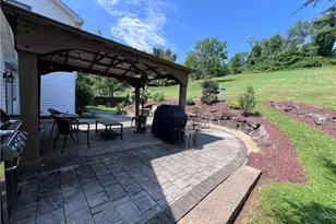 148 S Duane Dr, Pittsburgh, PA 15239 - Photo 38