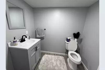 148 S Duane Dr, Pittsburgh, PA 15239 - Photo 36