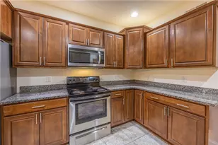 1102 Cross Creek Dr, South Union Township, PA 15401 - Photo 6