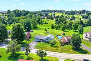 725 Vernon Dr, Rostraver, PA 15012 - Photo 38