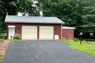 713 Jordan Rd, Wilmington Township, PA 16156 - Photo 4