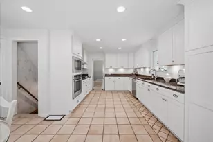 9506 Springfield Dr, Pittsburgh, PA 15101 - Photo 18