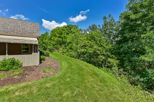 5128 Polo Fields Dr, Hampton, PA 15044 - Photo 2