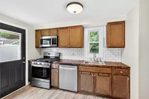 11400 Azalea Dr, Pittsburgh, PA 15235 - Photo 18