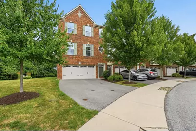 805 Pointe View Drive, Adams Township, PA 16046 - Photo 2
