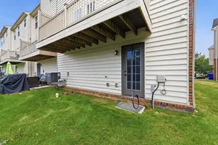805 Pointe View Dr, Adams Township, PA 16046 - Photo 8
