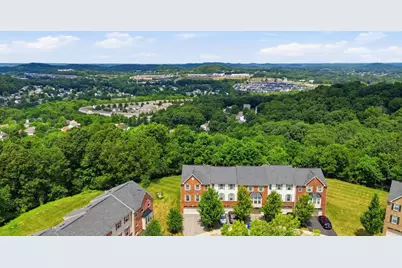 805 Pointe View Drive, Adams Township, PA 16046 - Photo 6