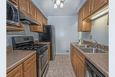 454 Willow Court, Ross Twp, PA 15237 - Photo 2