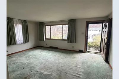169 Cherrydell Dr, Scott Township, PA 15220 - Photo 2
