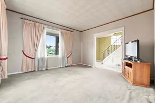 38 Franklin Ave, Ellwood City, PA 16117 - Photo 24