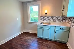 201 Fairway Ln, Penn Township, PA 16002 - Photo 6