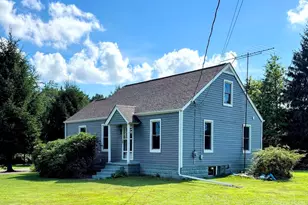201 Fairway Ln, Penn Township, PA 16002 - Photo 2