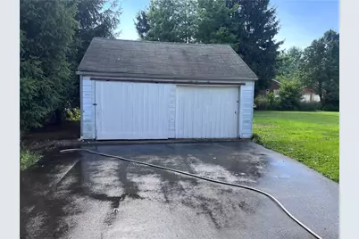 201 Fairway Lane, Penn Township, PA 16002 - Photo 4