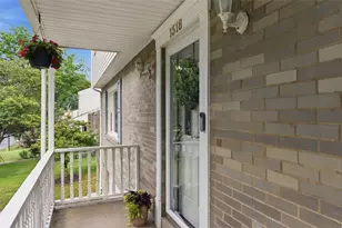 1318 Plantation Dr, Bethel Park, PA 15102 - Photo 6