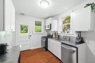 207 Parkside Ave, Pittsburgh, PA 15228 - Photo 12