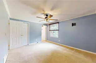 313 Meadow Dr, Cranberry Township, PA 16066 - Photo 16