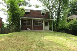 821 Veronica Dr, Pittsburgh, PA 15235 - Photo 2