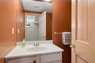 422 Primrose Dr, Unity Township, PA 15601 - Photo 26